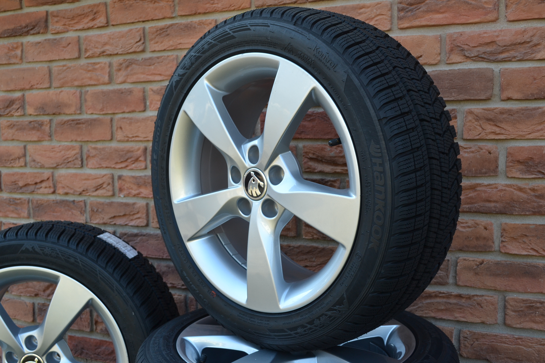 5x100 R16 Originál zimná sada kolies Škoda Rapid – Obrázok 3