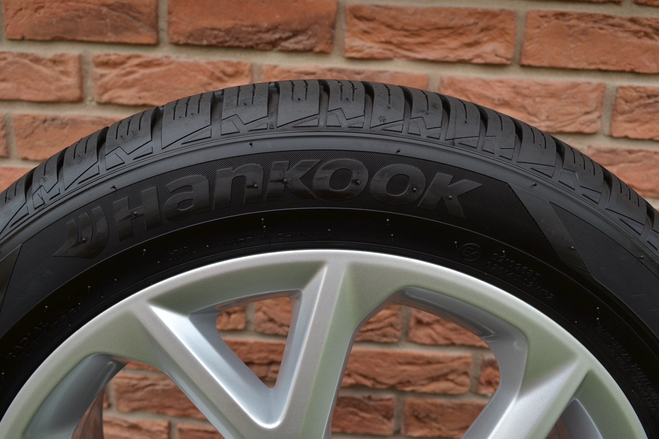 5x100 R17 Celoročná sada Originál Seat Arona + 205/55 R17 Hankook – Obrázok 4