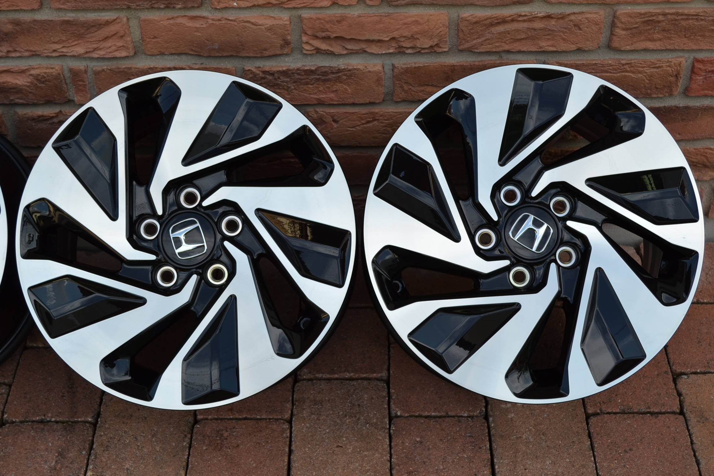 5x114,3 R16 Hliníkové disky Originál Honda Civic X / XI – Obrázok 5