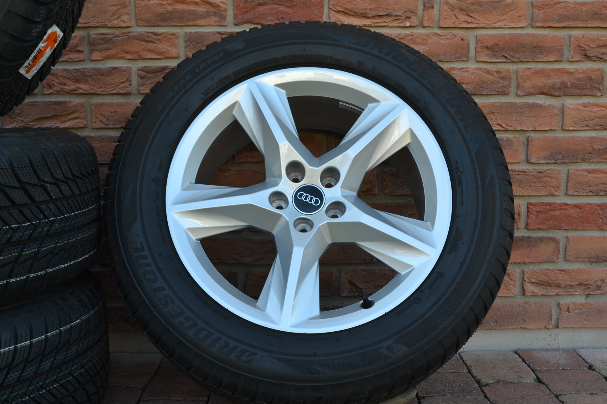 5x112 R19 Zimná sada Originál Audi Q7 alebo VW Touareg Cena za celú sadu – Obrázok 3