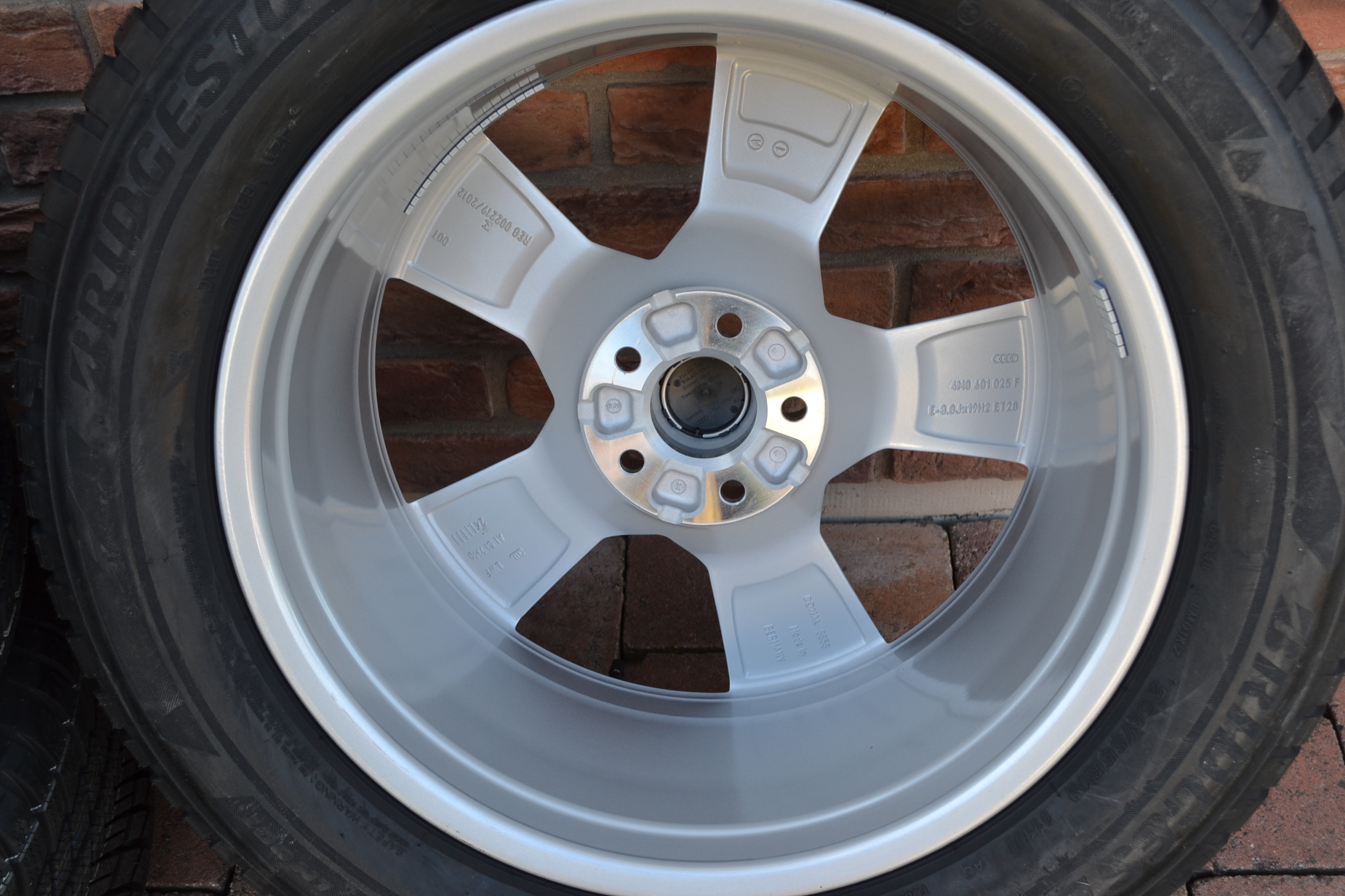 5x112 R19 Zimná sada Originál Audi Q7 alebo VW Touareg Cena za celú sadu – Obrázok 8