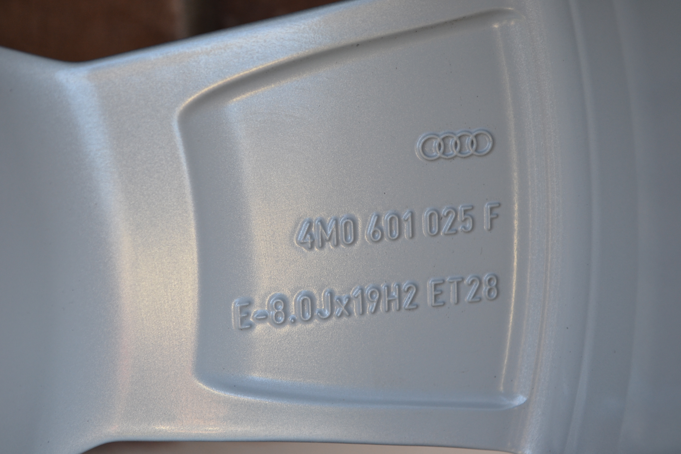 5x112 R19 Zimná sada Originál Audi Q7 alebo VW Touareg Cena za celú sadu – Obrázok 9