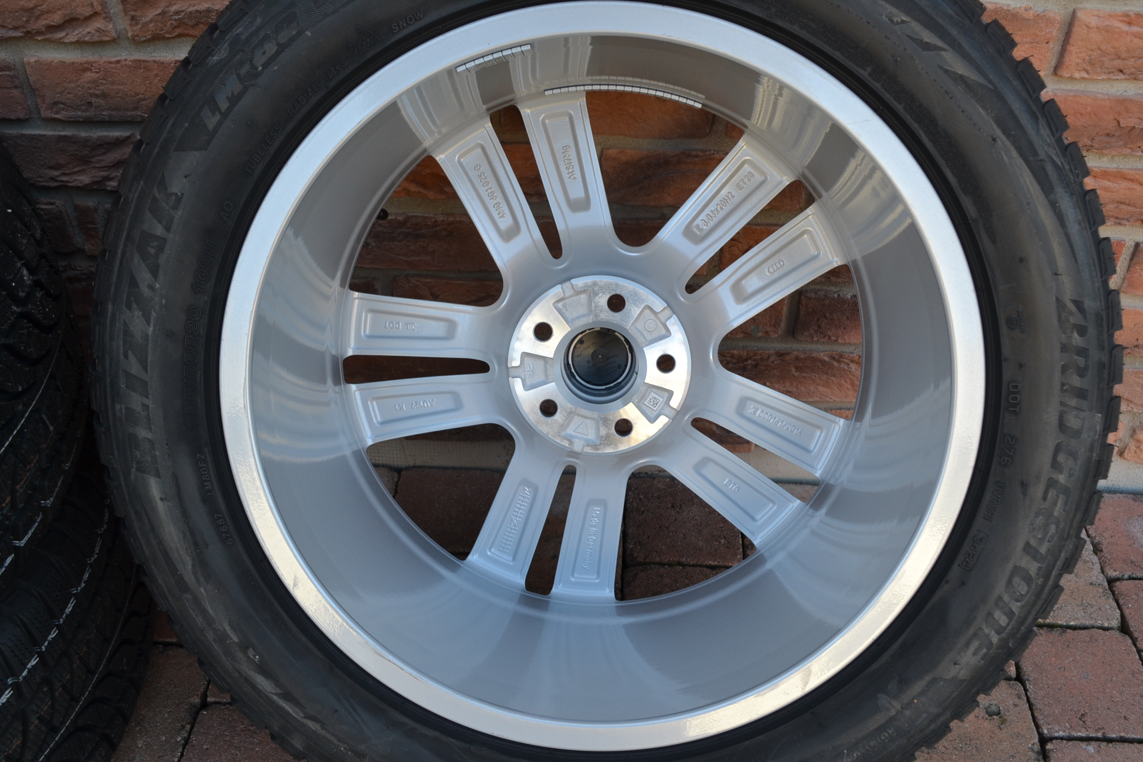 5x112 R20 Zimná sada Originál Audi Q7 alebo VW Touareg + 255/50 R20 Bridgestone Cena uvedená za celu sadu – Obrázok 7
