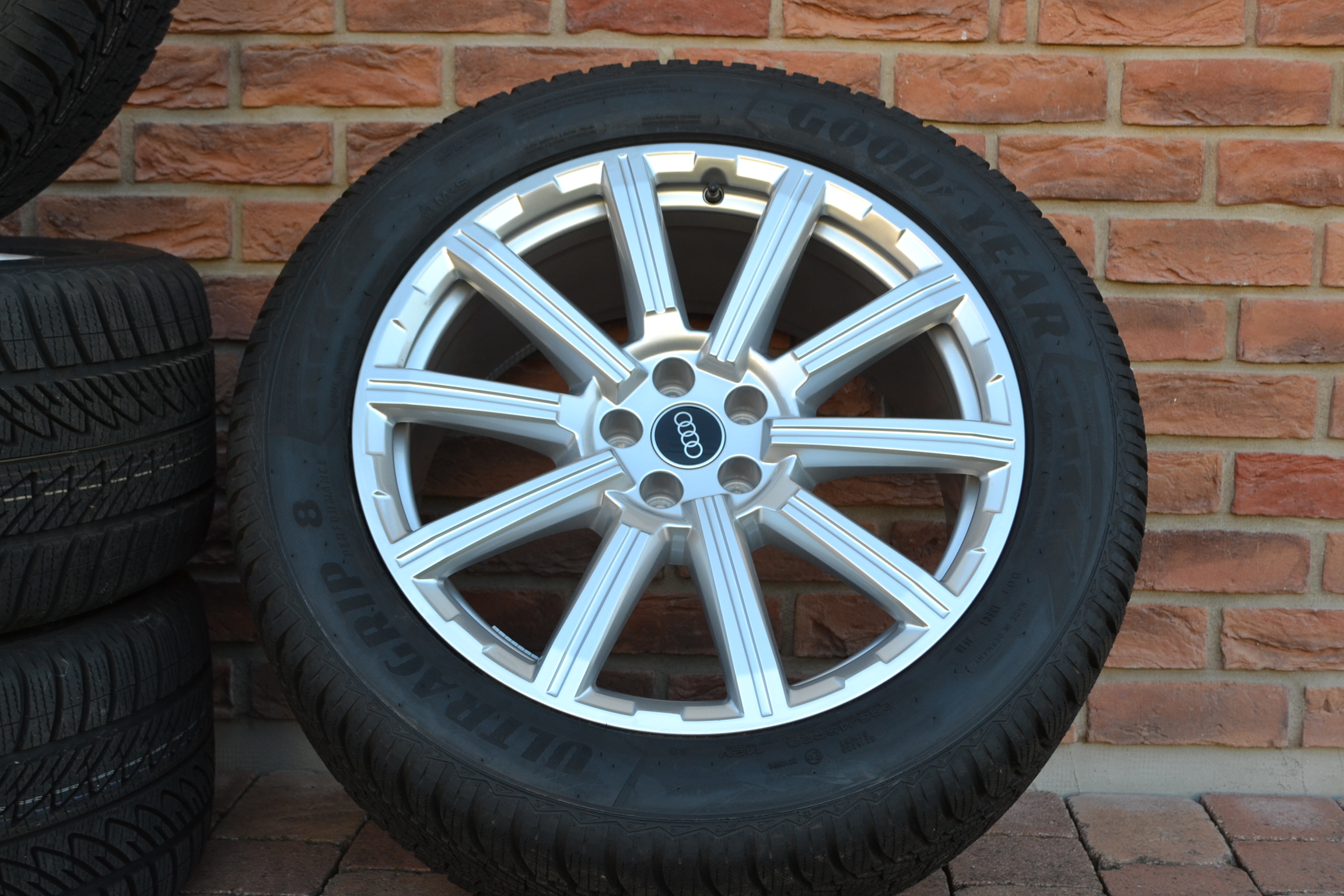 5x112 R20 Zimná sada Originál Audi Q7 S-line Cena Uvedená za celu sadu – Obrázok 3