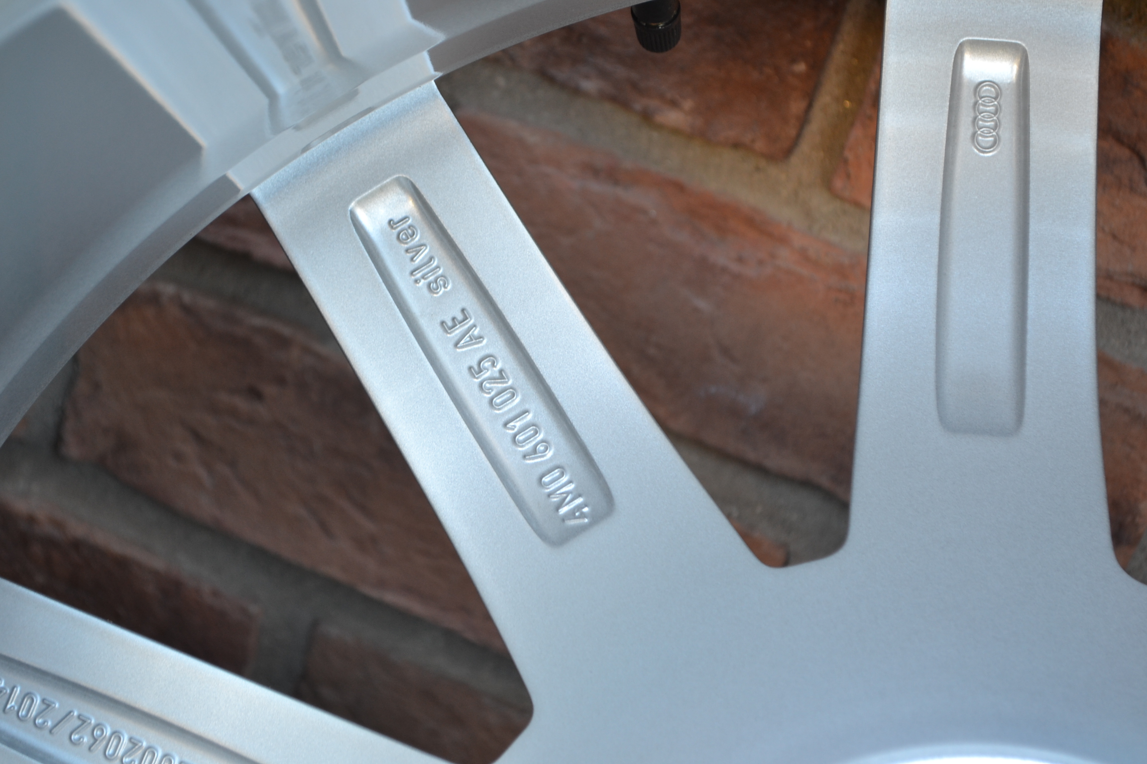 5x112 R20 Zimná sada Originál Audi Q7 S-line Cena Uvedená za celu sadu – Obrázok 8