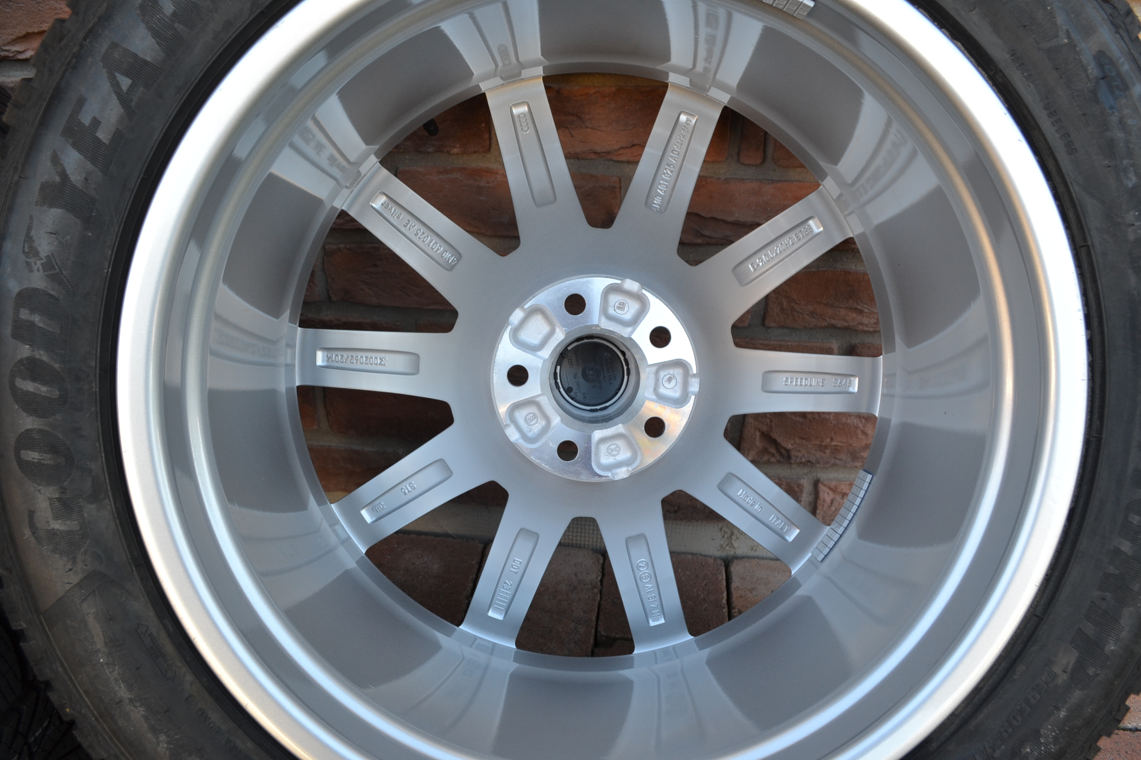 5x112 R20 Zimná sada Originál Audi Q7 S-line Cena Uvedená za celu sadu – Obrázok 9