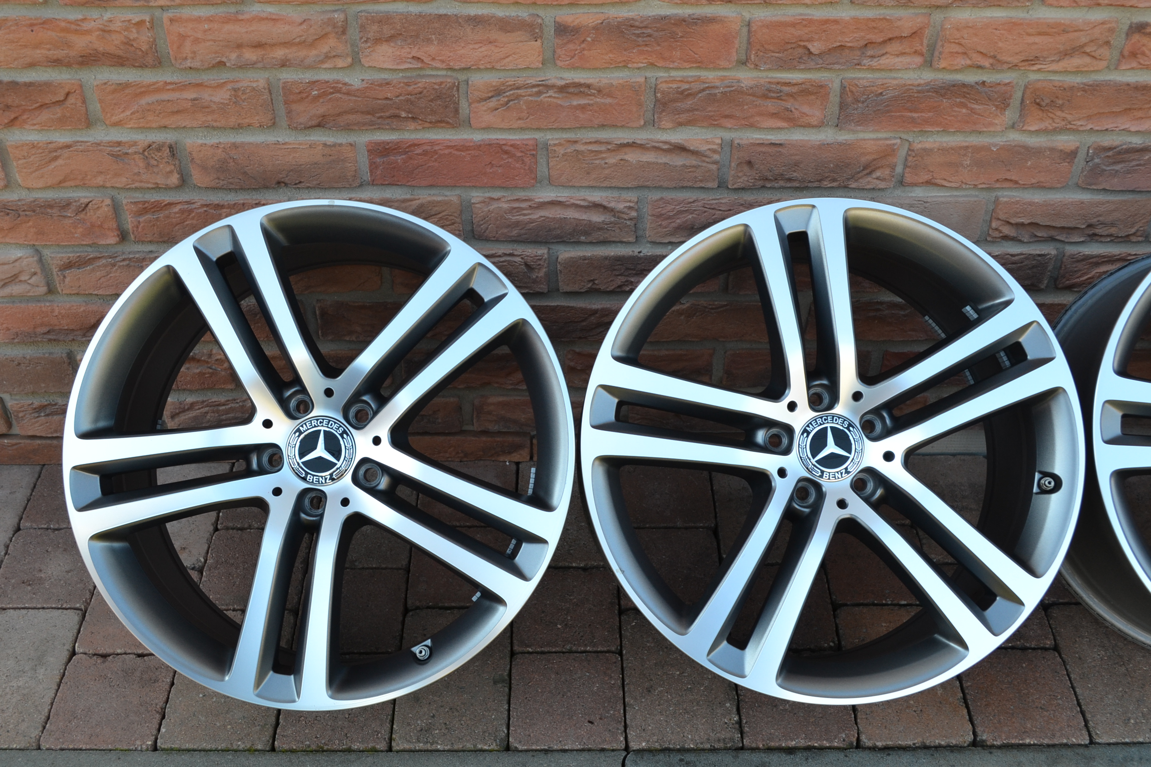 5x112 R20 Hlinikove disky Original Mercedes GLE W167 Cena uvedená za celu sadu – Obrázok 4