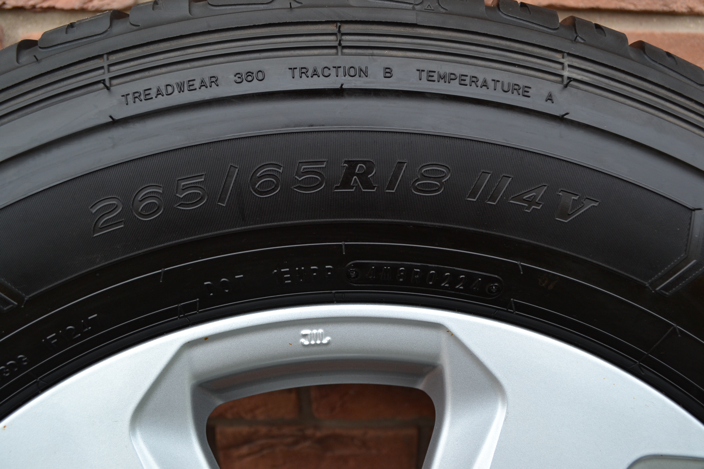 6x139.7 R18 Originál hliníkové disky Toyota Land Cruiser 3250-3300 – Obrázok 6