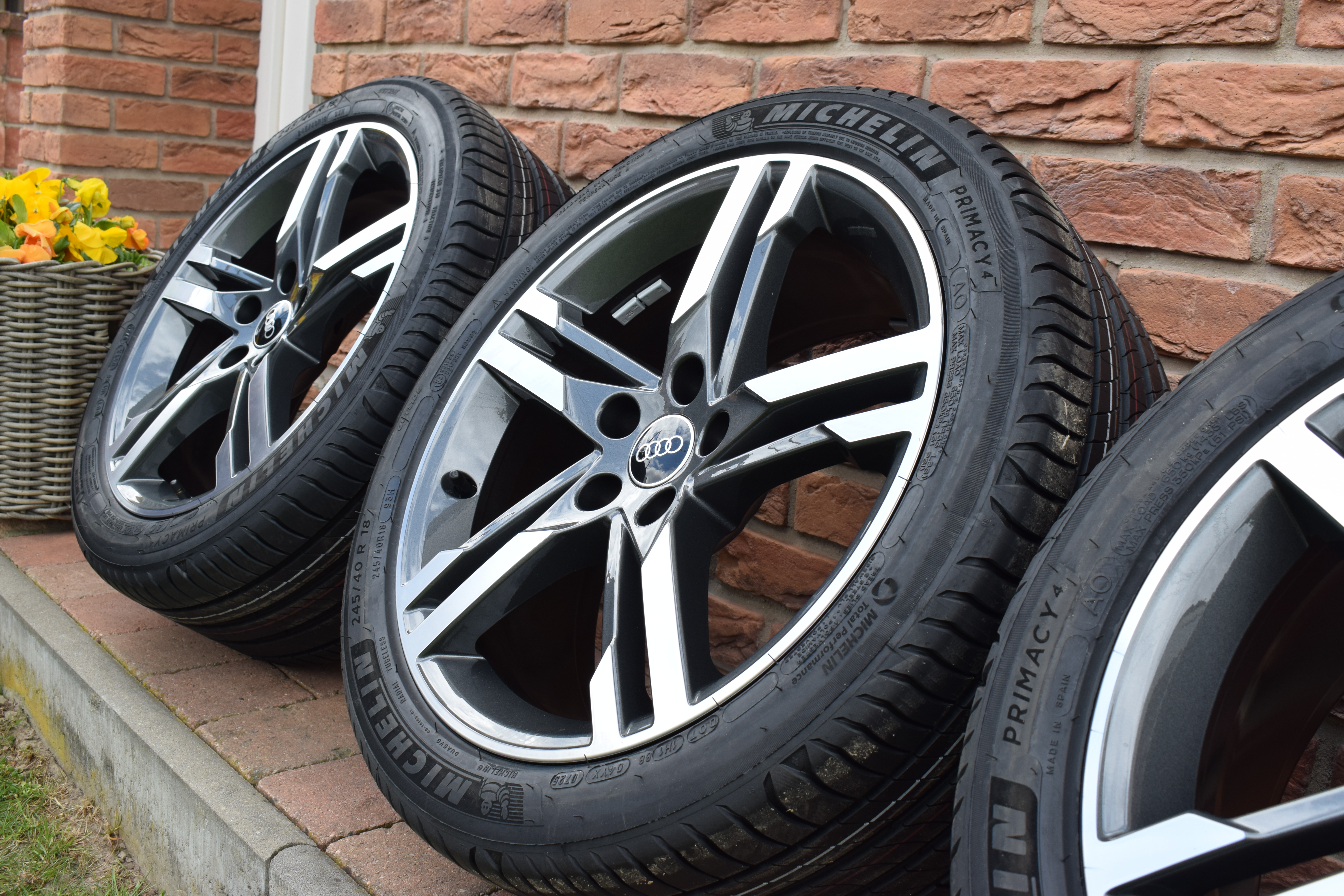 5x112 R18 Letná sada Originál Audi A4 b9 s-line – Obrázok 5