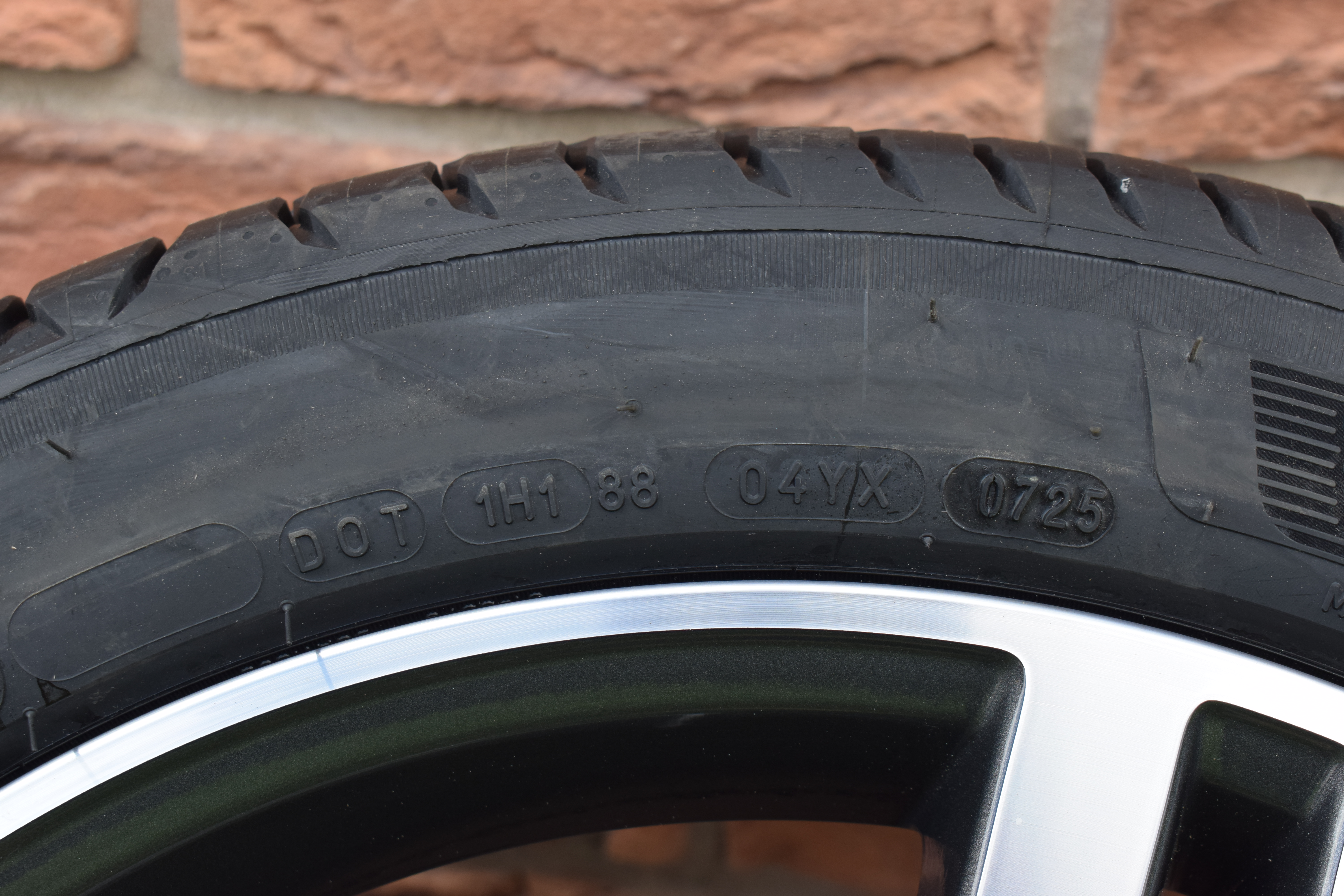 5x112 R18 Letná sada Originál Audi A4 b9 s-line – Obrázok 7