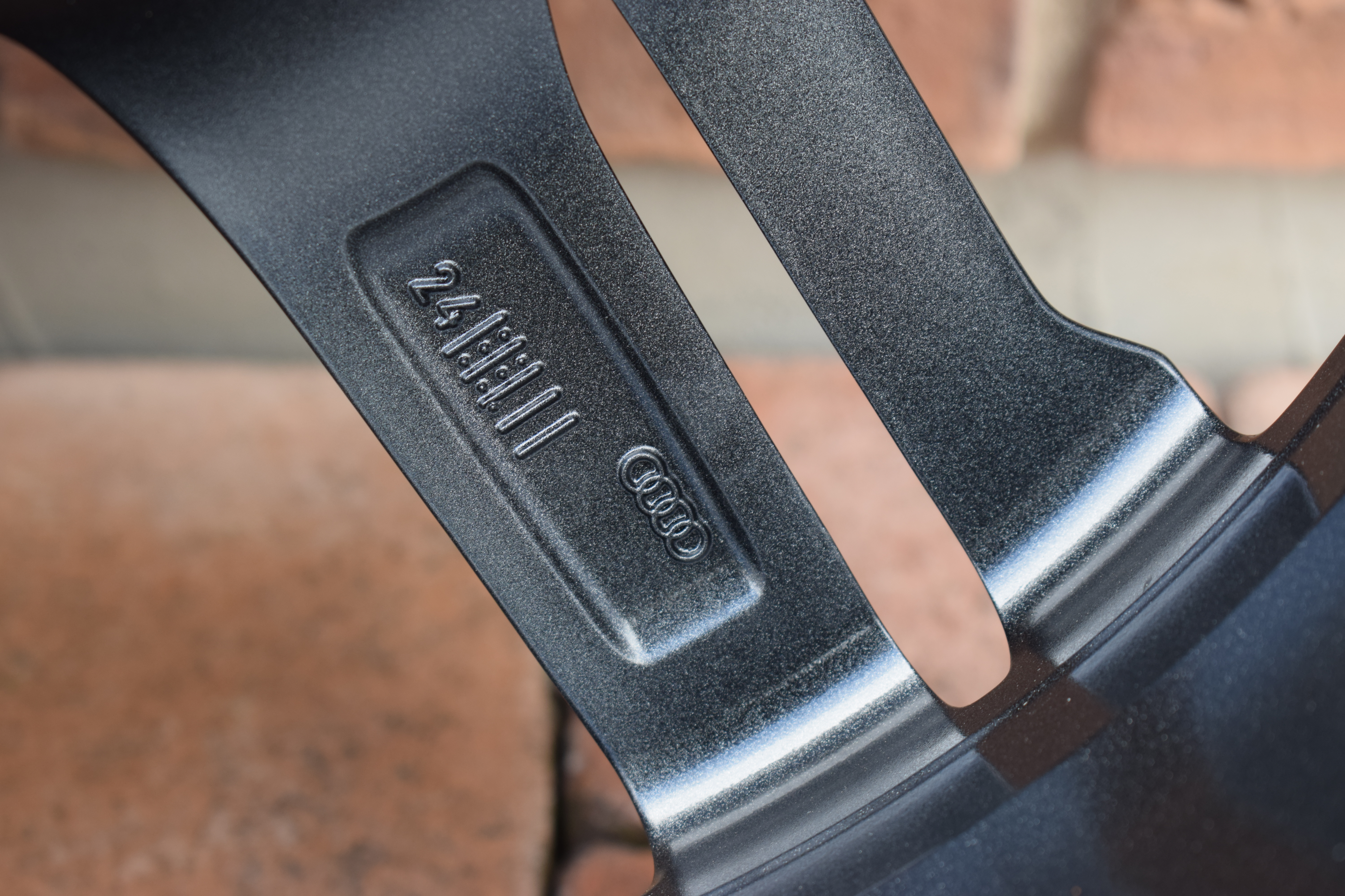 5x112 R18 Letná sada Originál Audi A4 b9 s-line – Obrázok 10