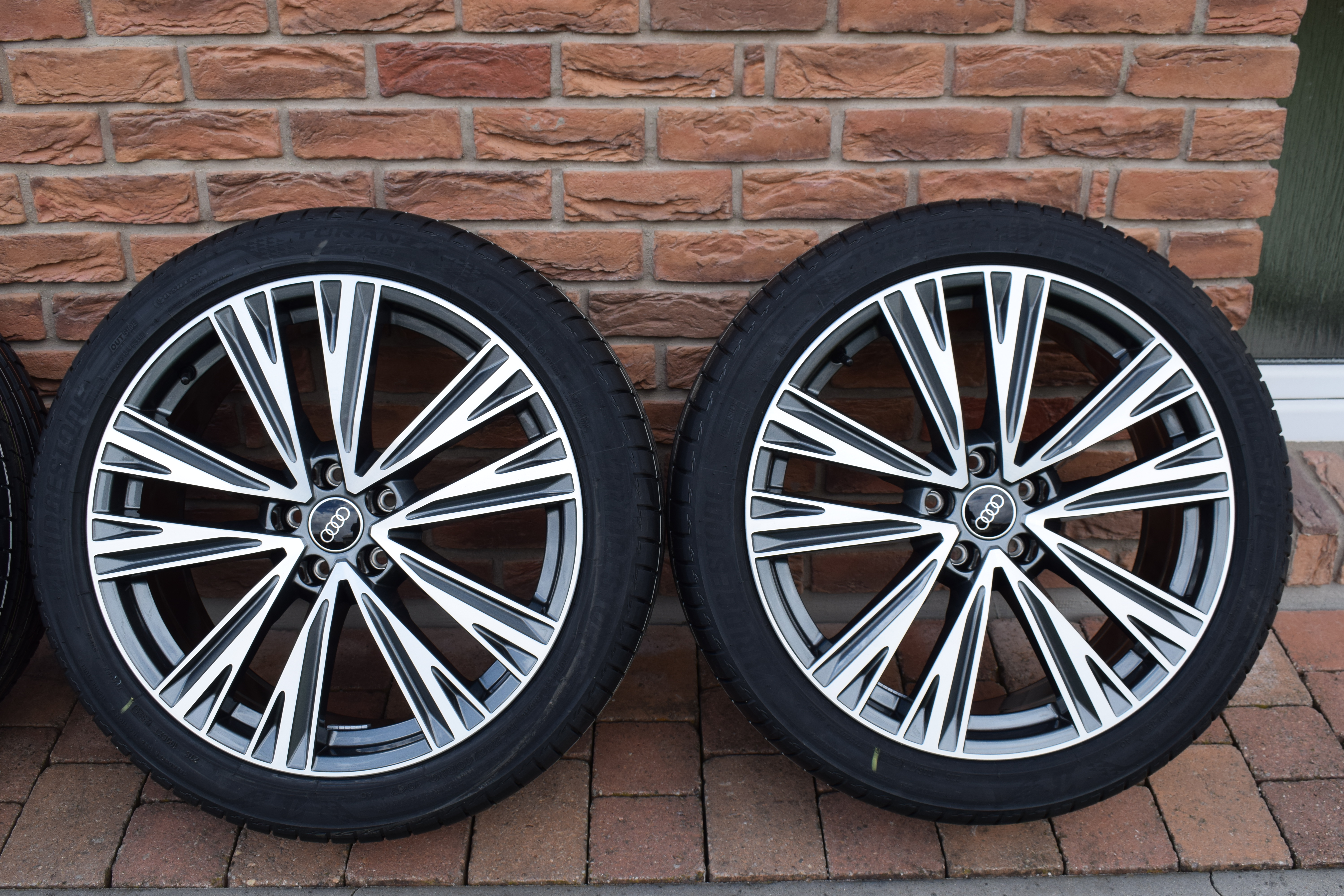 5x112 R20 Letná sada Originál Audi A6 c8 s-line – Obrázok 3