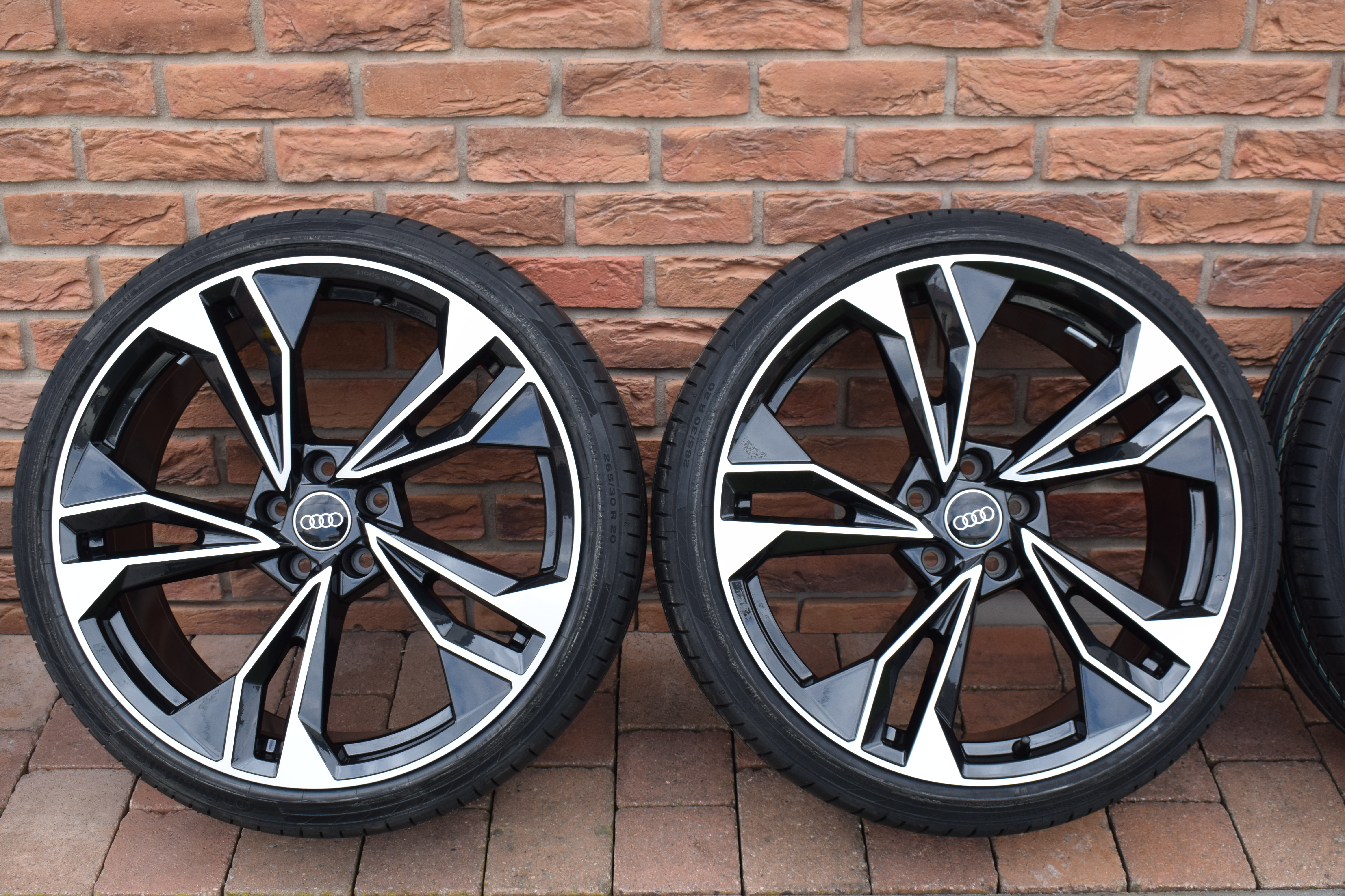 5x112 R20 Letná sada Originál Audi RS4 RS5 – Obrázok 3