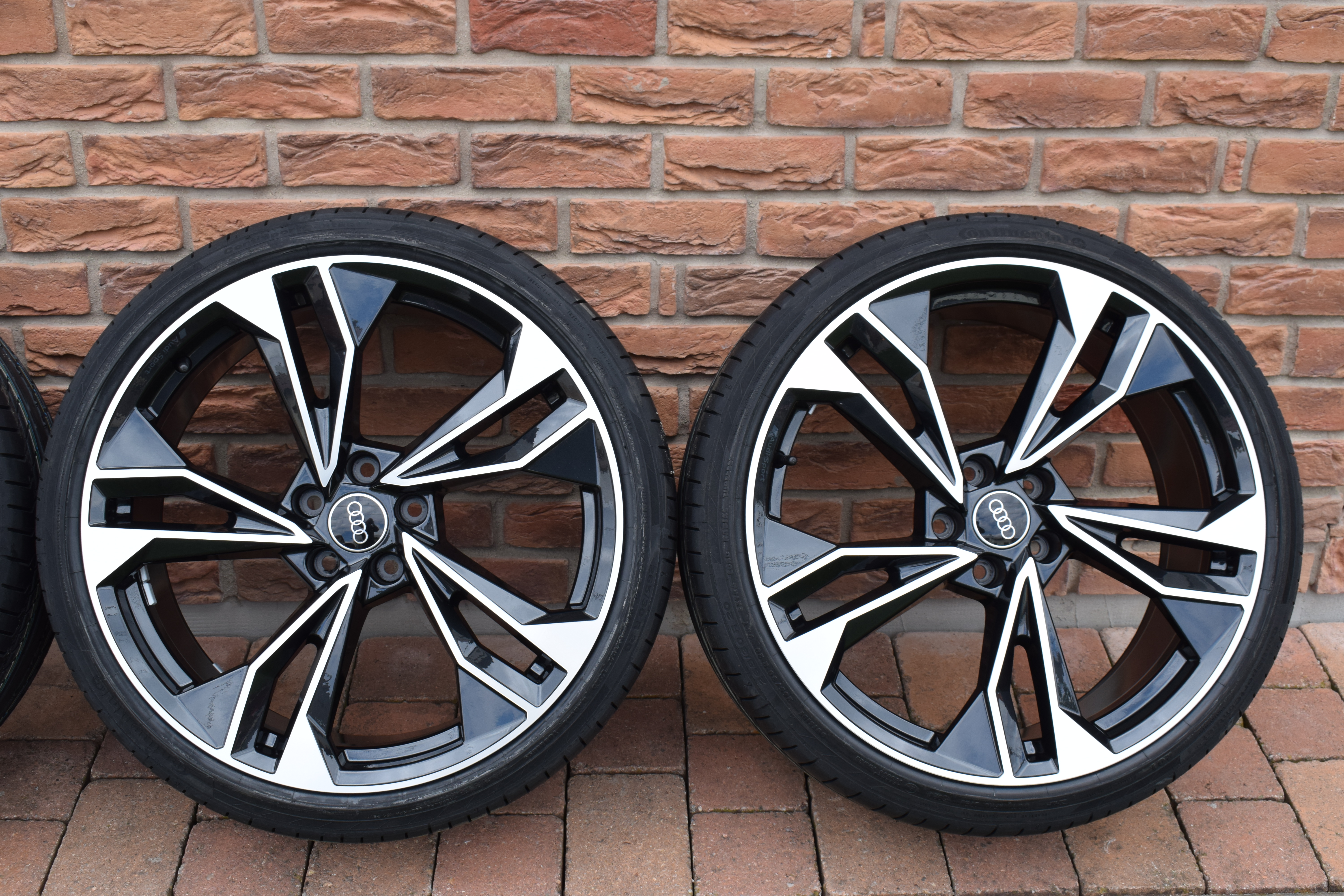 5x112 R20 Letná sada Originál Audi RS4 RS5 – Obrázok 4