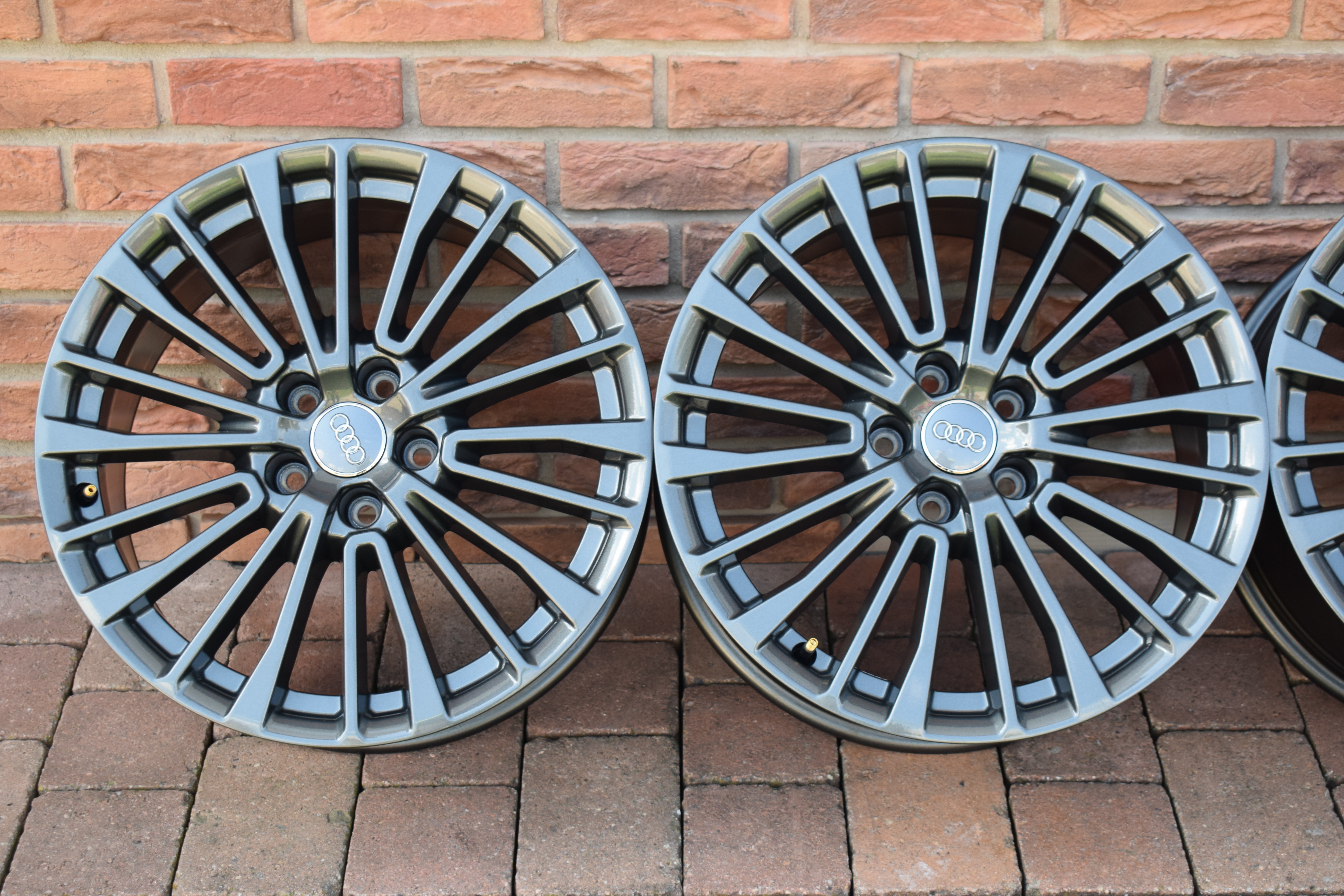 5x112 R18 Hlinikove disky Original Audi A6 c8 – Obrázok 3
